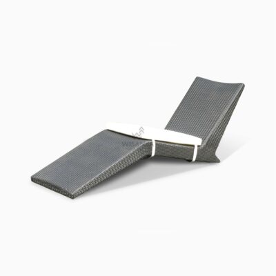 Alpha Lounger