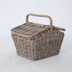 Kava Picnic Basket – Perspective close