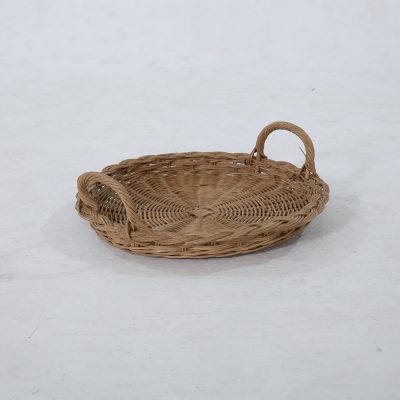 Eli Tray Pitrit – Round Natural Rattan Pitrit Tray with Side Handles - Perspective